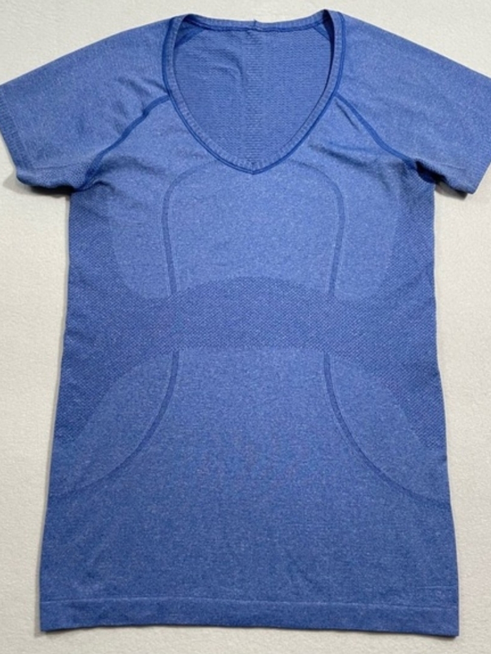 Lululemon Women’s Swiftly Tech Short Sleeve Crew Size 6